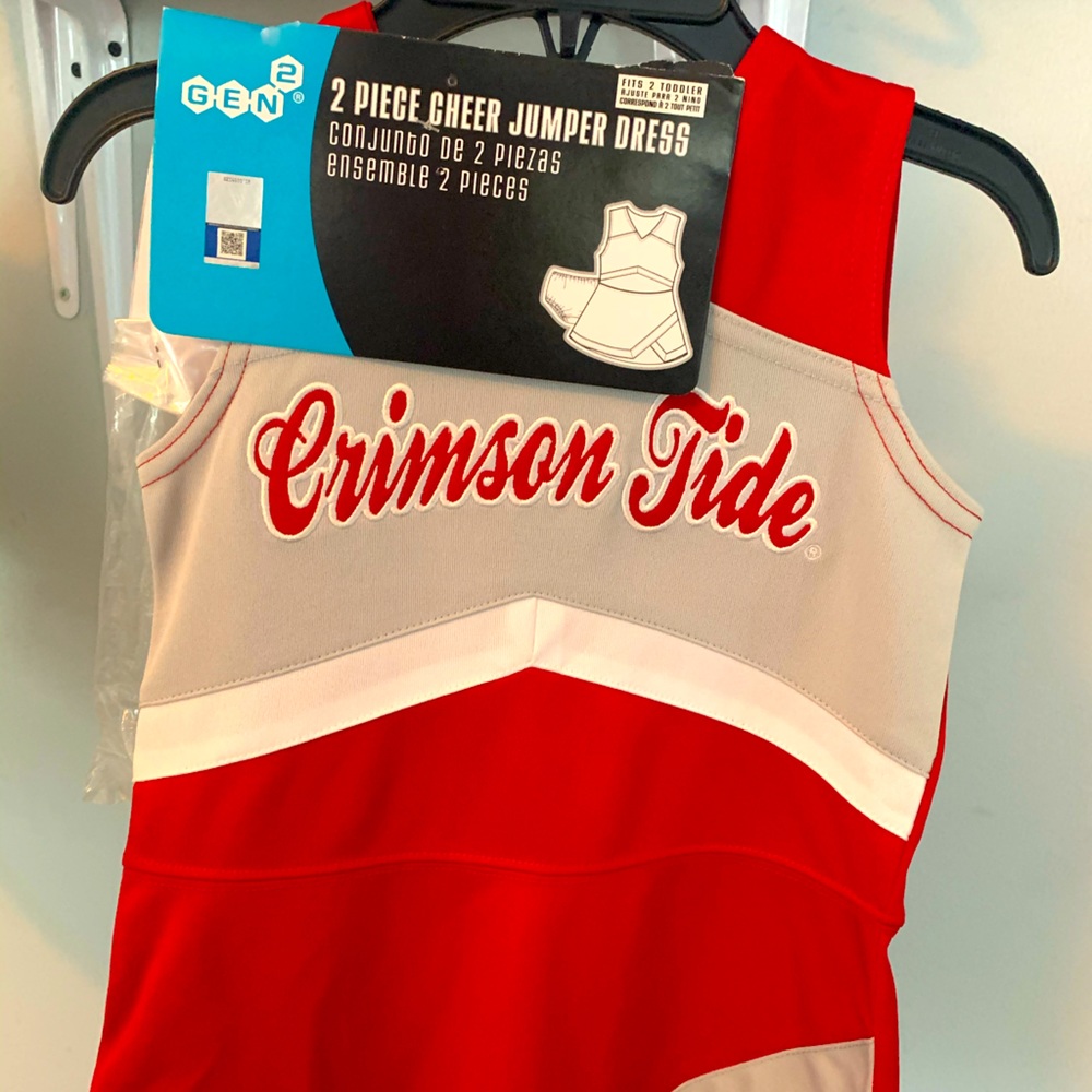 2t toddler girl cheerleading outfit. Brand new.